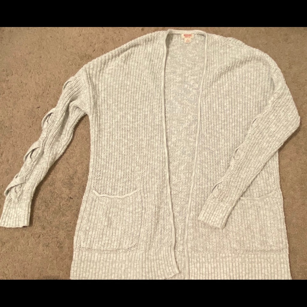 Grey cardigan